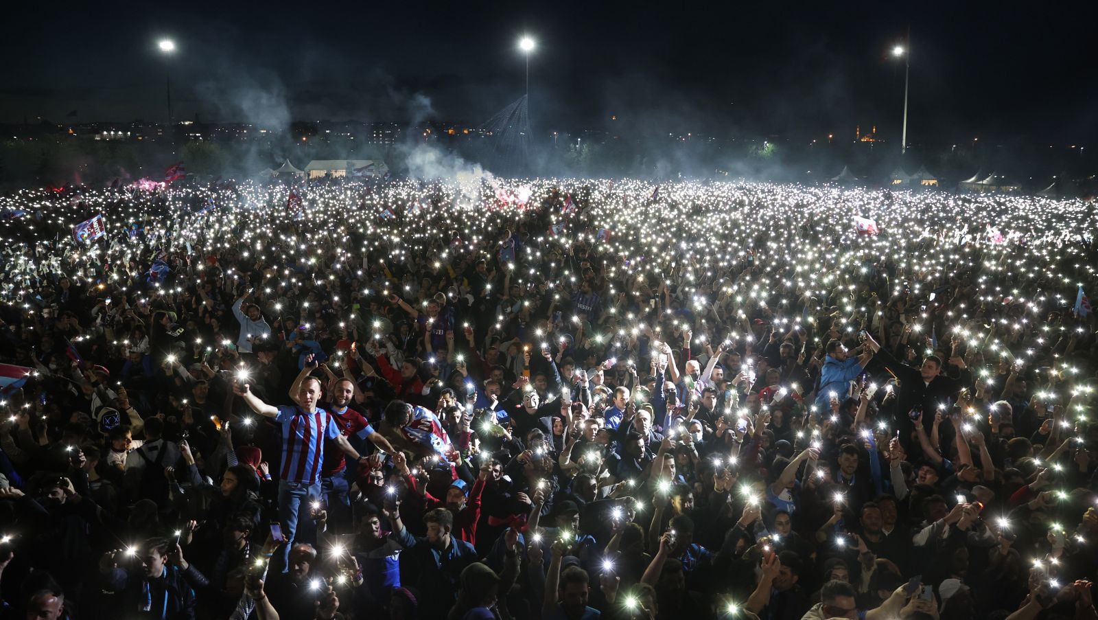 Trabzonspor'dan Yenikapı'da tekno parti! İlki çok beğenilince ikincisi geldi...